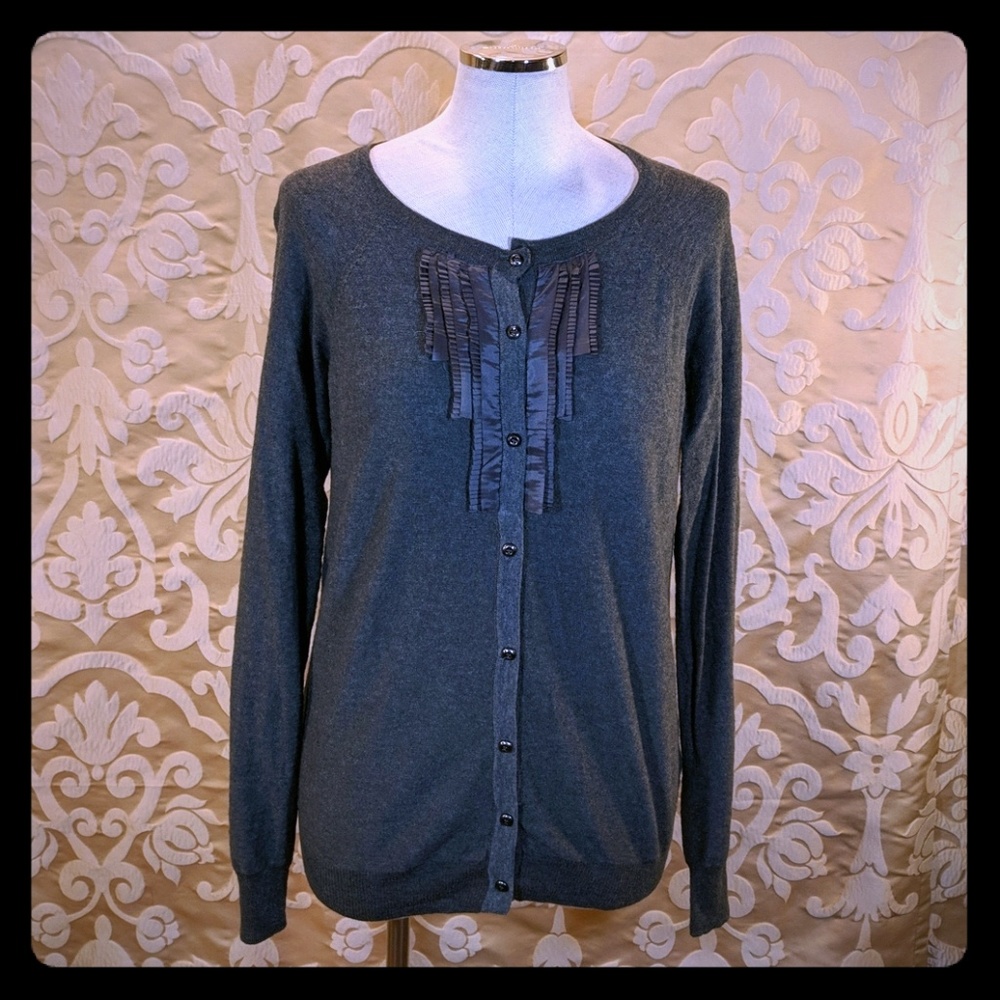Eddie Bauer soft grey long sleeve sweater XL